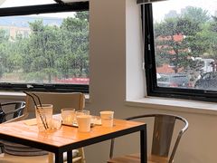 靠窗位-ChanDu躔度咖啡(灯塔店)