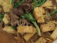 金牌烤羊排-新粤新疆菜清真餐厅(拱北店)
