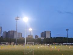 -Riverside河畔少儿足球培训(前滩店)