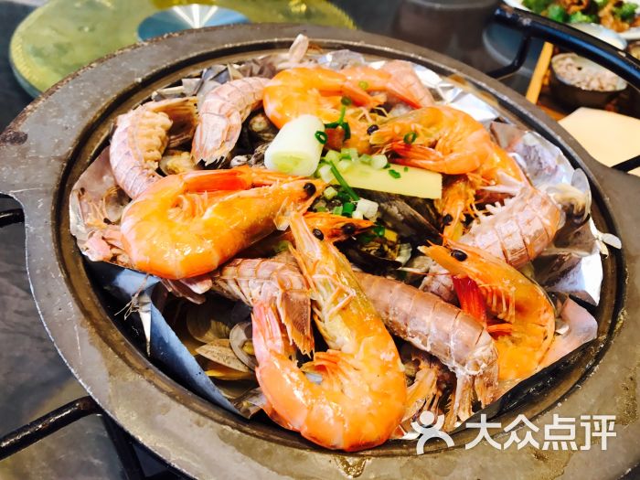 石锅海鲜