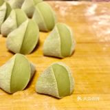 美味多姿如彩虹一般的彩色水饺
