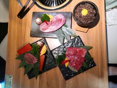 -炼火烤肉店