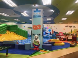 -莫莉幻想儿童乐园(武汉经开永旺店)