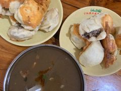 -丁红照水煎包胡辣汤