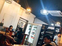 大堂-老谭虾王蟹皇·龙虾·烧烤(蝴蝶湾店)