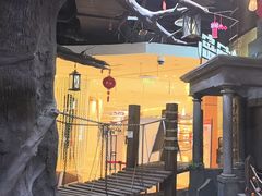 -暴风岛沉浸式体验馆(百联世纪店)