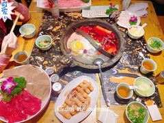 -巴国妹子毛肚火锅(蓝光悦城店)