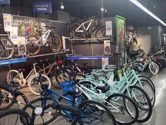 -迪卡侬(西三旗店)