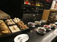 -唐拉雅秀酒店-西锦汇空中BBQ·思创餐厅