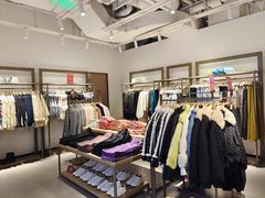 -URBAN REVIVO(北京斯普瑞斯奥特莱斯店)