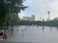 -英雄广场