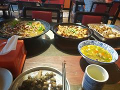 -手抄板凳江南菜(湖滨商业街店)