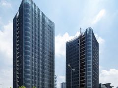-上海跨国采购会展中心