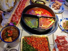 -热火朝天鲜切牛肉火锅(南强街巷店)