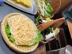-由衷贵州酸汤牛肉火锅(新桥店)