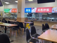 -同济大学本部学苑饮食广场