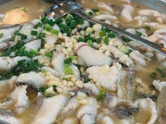 酸菜乌鱼-何哥鲜鱼餐厅(龙湖花园店)