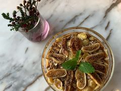 烤无花果蜂蜜燕麦酸奶-The Rug Cafe(王府中环店)