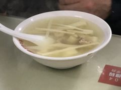 酸笋豆腐汤-津品味小吃(大学湾店)