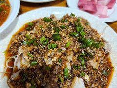 蒜泥白肉-茅屋大酒店