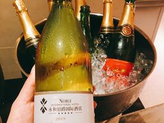白葡萄酒-永和铂爵国际酒店-威斯蒂娜西餐厅