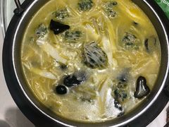 冬笋炖荠菜丸子-梅花香里大酒店(郁金香路店)