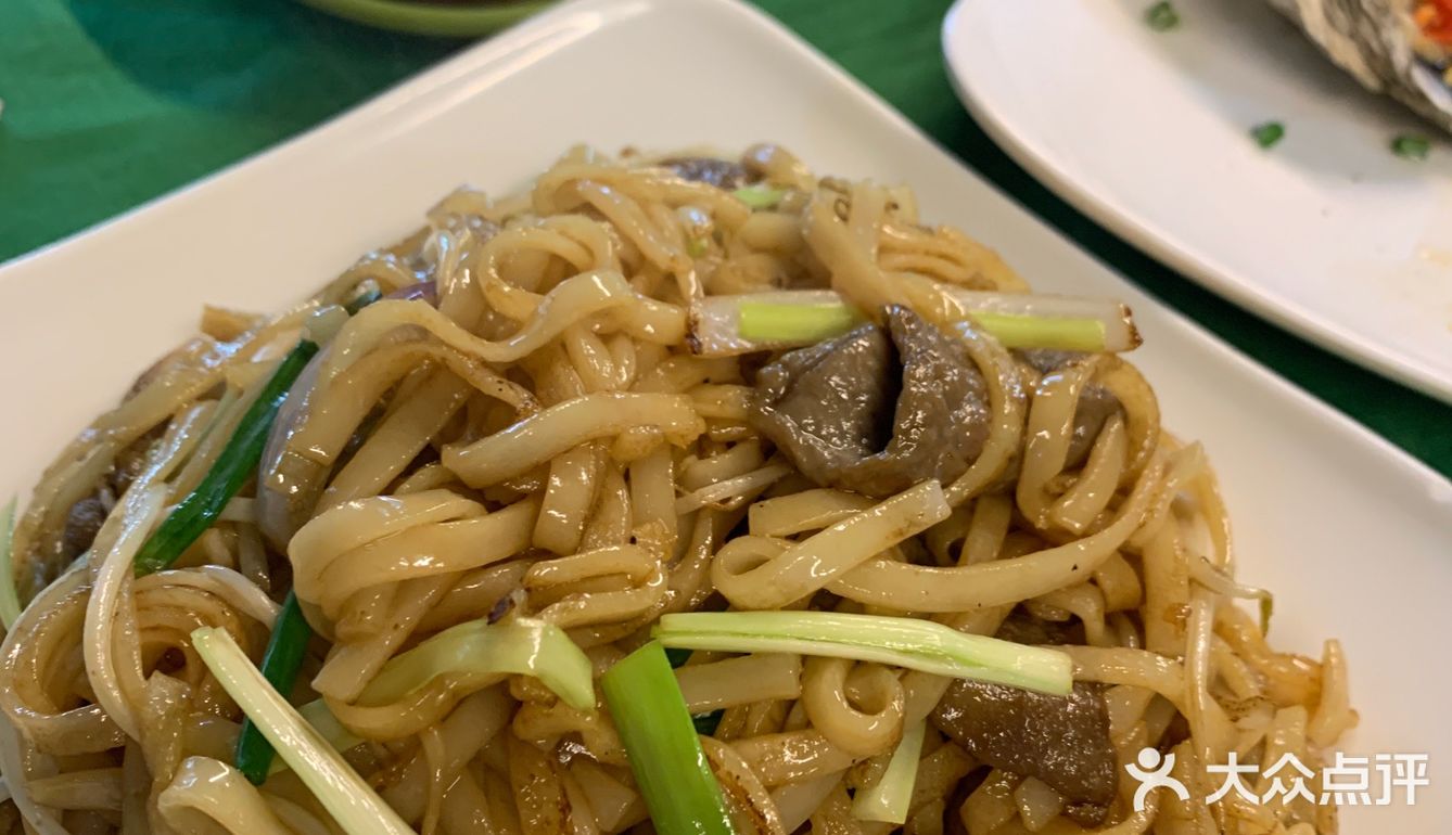 环境：环境还挺有风格的，比较像怀旧大排档