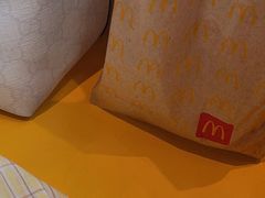 -麦当劳(上海虹桥站30B检票口楼上)