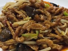 鱼香肉丝-天天向上素食餐厅(五台山店)