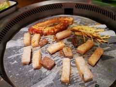 -三肥两瘦烤肉(鹿城店)