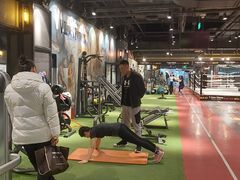 -VLines耀能运动24小时·月付制健身(京广桥店)