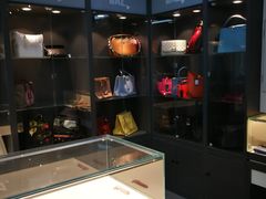 -用真奢侈品名表名包回收中心(朝阳万达店)