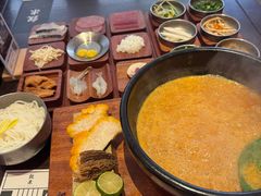 -银米·云南传统过桥米线(双廊黑金冠店)