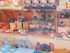 -名创优品(惠州华贸购物中心店)