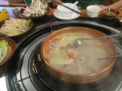 -阿山卓·野生菌火锅·纳西火塘烤肉