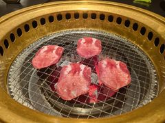-山川小町·极番烧肉(新地假日广场店)