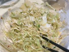 油泼卷心菜丝-聚味瞿记·龙虾堂(坡子街店)