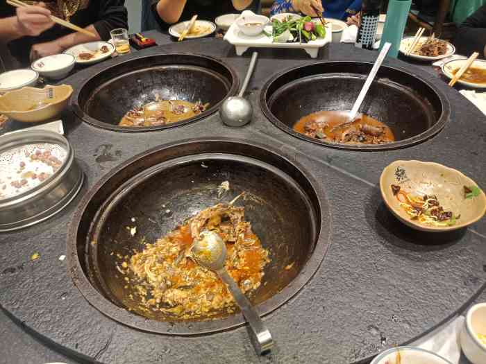 一柴一灶铁锅炖鱼(浑南中路店)