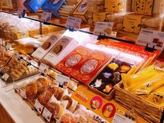 -巴黎贝甜(华堂新辰汇店)