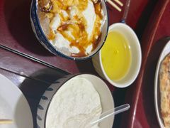 酸奶冰渣-玉龙喀什有名爱可德木烤包子