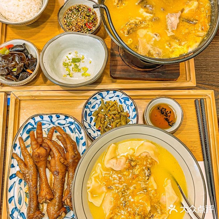 被誉为体育西排队王的蟹叁宝