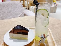 -藏猫猫咖啡主题馆(中央大道店)