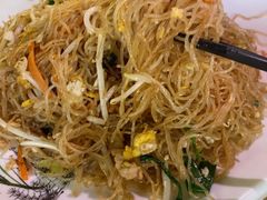 -大富蚝乌东哥饭店·石锅鱼杂·柠檬鸭(革新路店)