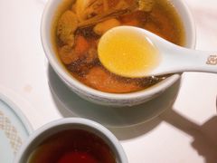 无花果雪梨炖猪肺汤-小荔园·粤菜小馆(美的悦然广场店)
