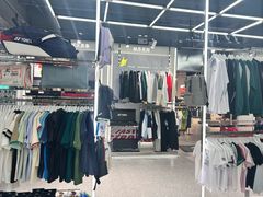 -YONEX苗江运动城(源深店)