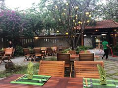 -Lam Vien Restaurant