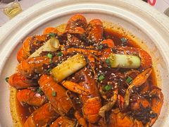 -肥肥虾庄·金牌油焖大虾(汉街SKP店)