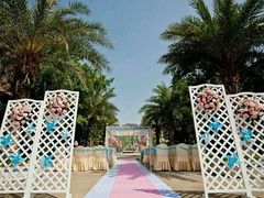 -燕西婚纱摄影工作室(友盛上都写字楼店)