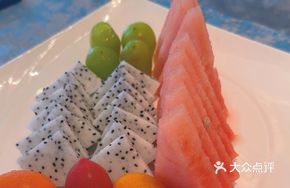 Guangdong Seasonal Fruit Platter