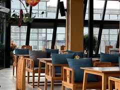 -四月吧餐厅(正阳步行街店)